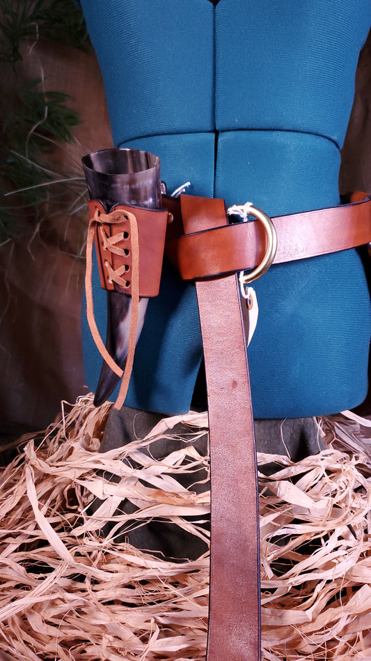 Drinking horn Holder in a light mahogany color with a light brown lace